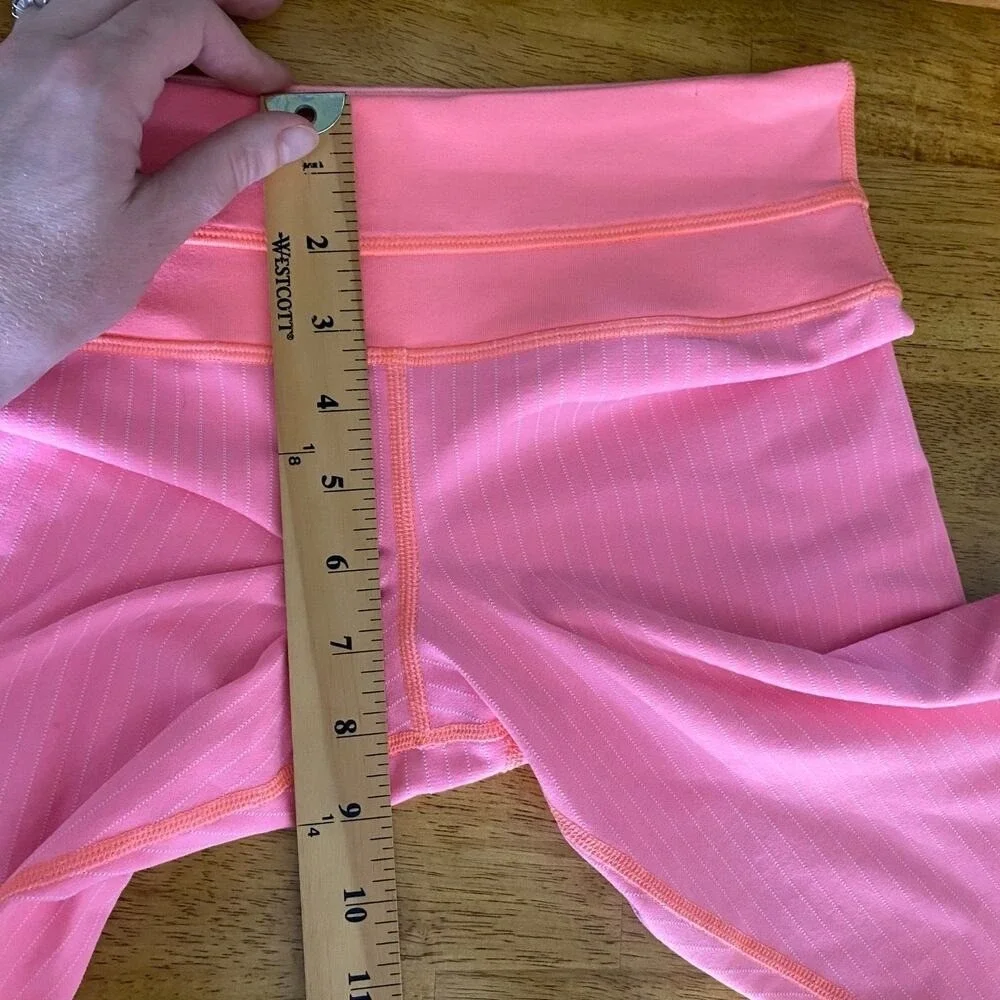 Lululemon Reverse Groove Bike Short Women's 4 Tall Coral Stripe Athletic Stretch